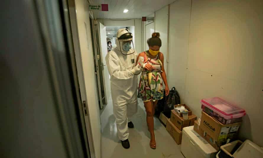 Brazilia: Autorităţile le recomandă femeilor să nu rămână însărcinate, din cauza pandemiei