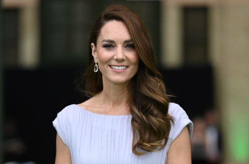  FOTO Cele mai scumpe ținute ale Ducesei de Cambridge. Ce rochie purtată de Kate Middleton a costat sute de mii de dolari