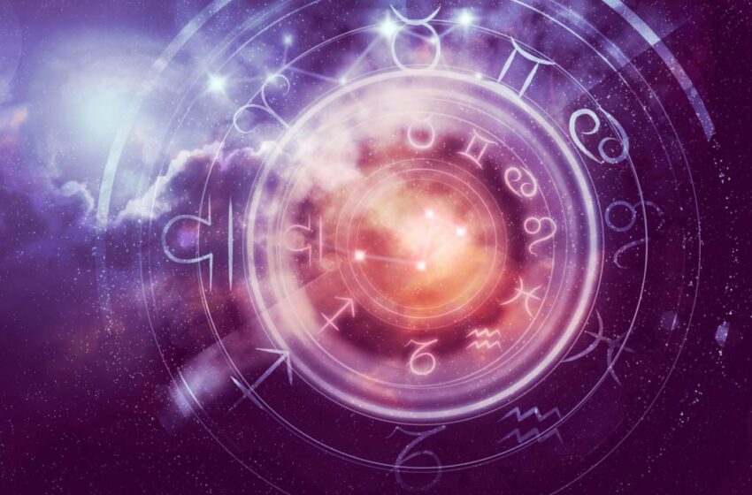  Horoscop 15 noiembrie 2021. Berbecii sunt plini de inițiativă, dar puțin prea preocupați de propriile interese