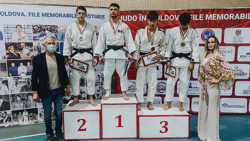  (foto) Carabinierul Nicolae Foca, campion la categoria judo seniori
