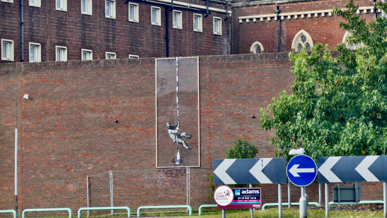  Cum vrea artistul stradal Banksy să salveze clădirea închisorii unde a fost deținut Oscar Wilde