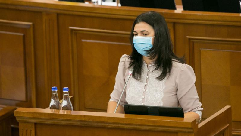  Ultima oră! Demisia Nataliei Moloșag, aprobată unanim și „fără întrebări” de Parlament