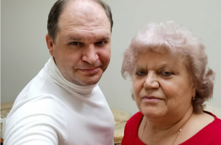  Ion Ceban, fotografie emoționantă de ziua mamei sale: „La mulți ani, draga noastră!”
