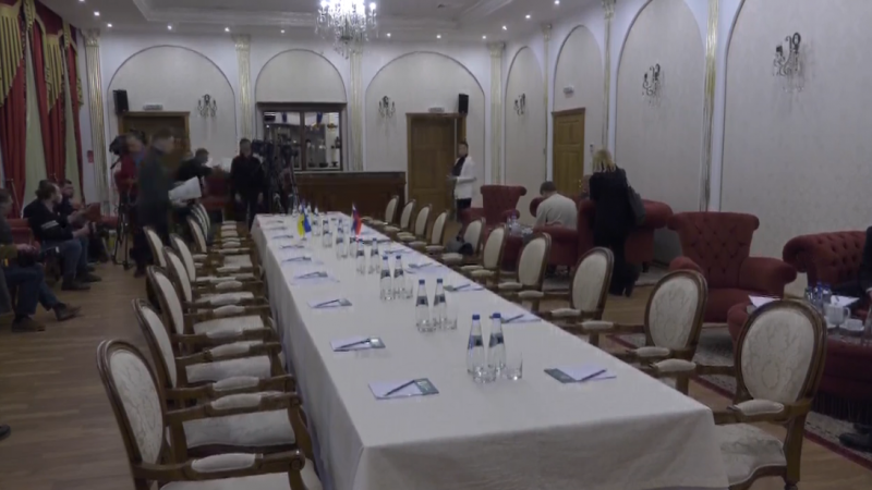 (video) Delegațiile Ucraina-Rusia, față în față: Primele imagini de la masa de negocieri