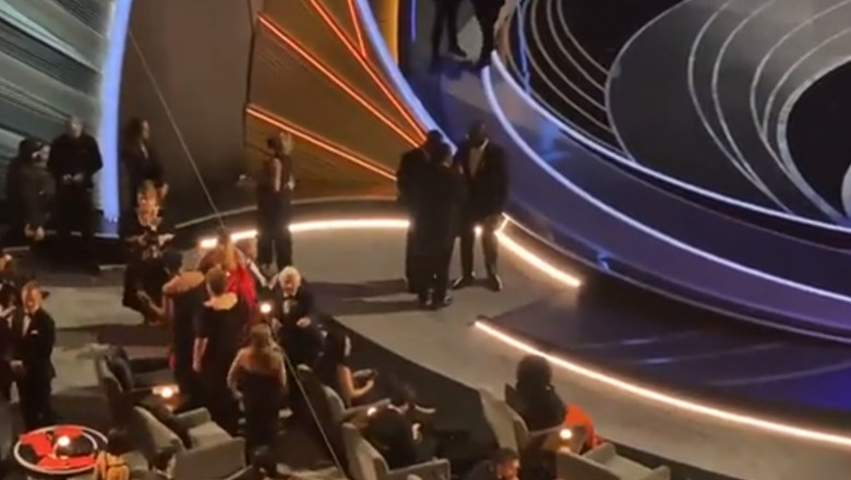  VIDEO  Ce s-a întâmplat în pauza publicitară de la premiile Oscar, după ce Will Smith l-a pălmuit pe Chris Rock