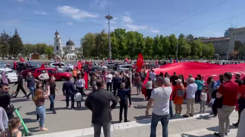  (video) Slava Ucrainei vs Slava Rusiei. Scandal în centrul capitalei: Doi bărbați, la un pas de a se lua la pumni