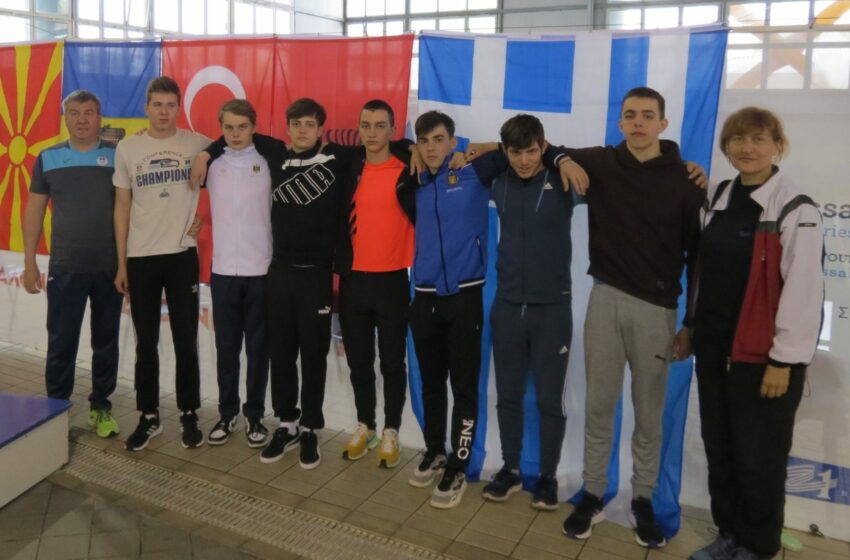  Sportivii moldoveni au adus acasă cinci medalii de la turneul de înot de la Salonic