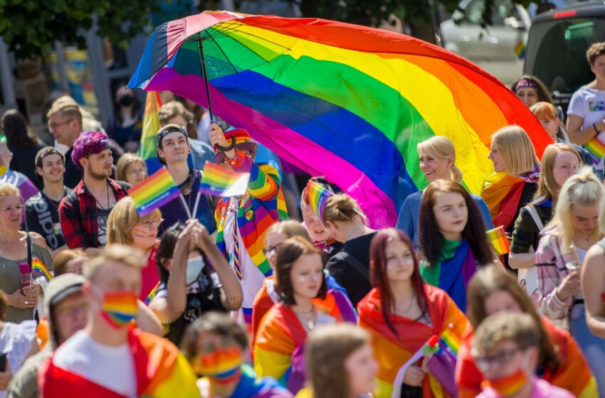 Ceban răspunde criticilor: Nimeni nu lezează drepturile homosexualilor, să facă ce vor acasă, nu să defileze în public