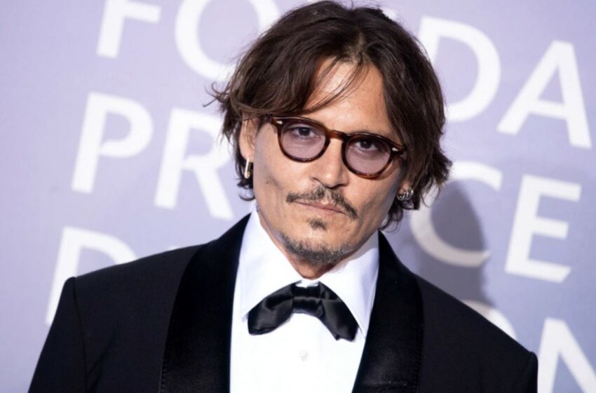  Johnny Depp, mai bogat cu trei milioane de lire sterline, într-o singură oră