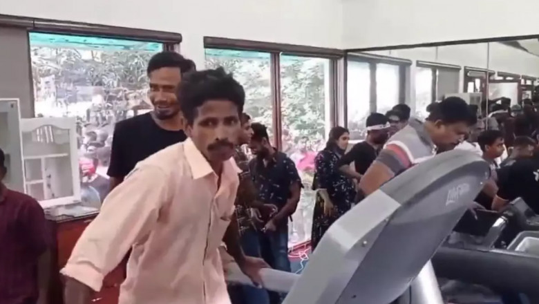  (video) Protestatarii din palatul prezidențial din Sri Lanka s-au antrenat în sala președintelui și i-au mâncat mâncarea