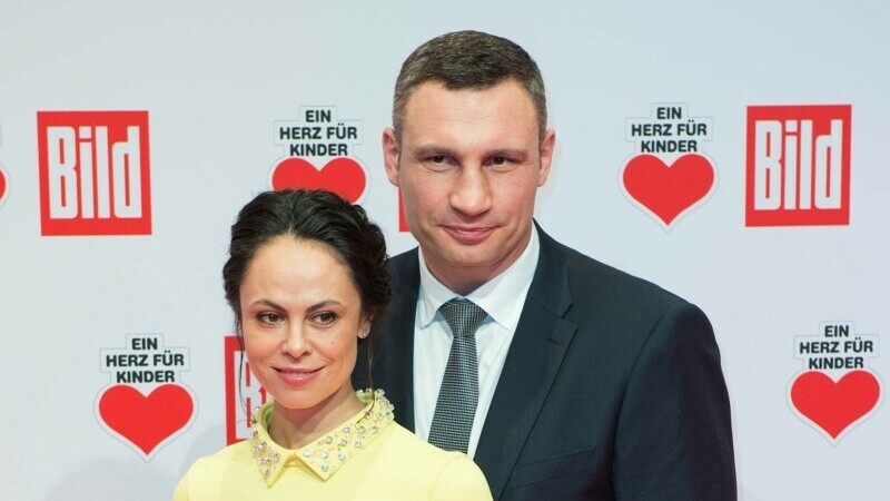  Vitali Klitschko divorțează după 25 de ani de căsnicie. „Aceasta este dorința ambelor părți”