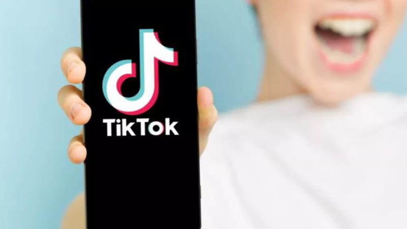  TikTok face concurență Spotify: Vei putea asculta muzică pe platforma de socializare