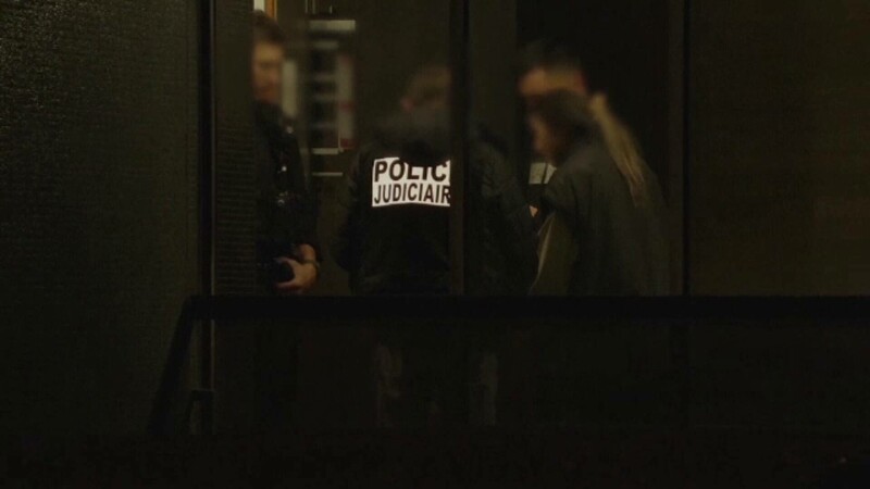  Ce inscripții au fost găsite pe corpul fetiței de 12 ani găsită moartă într-un portbagaj. Polițiștii sunt în dilemă