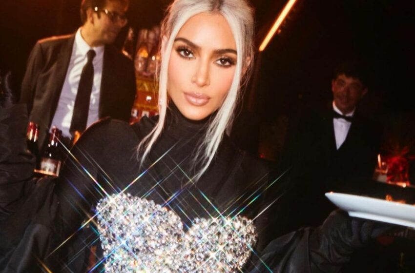 Kim Kardashian, amendată cu peste un milion de dolari, pentru o promovare pe Instagram