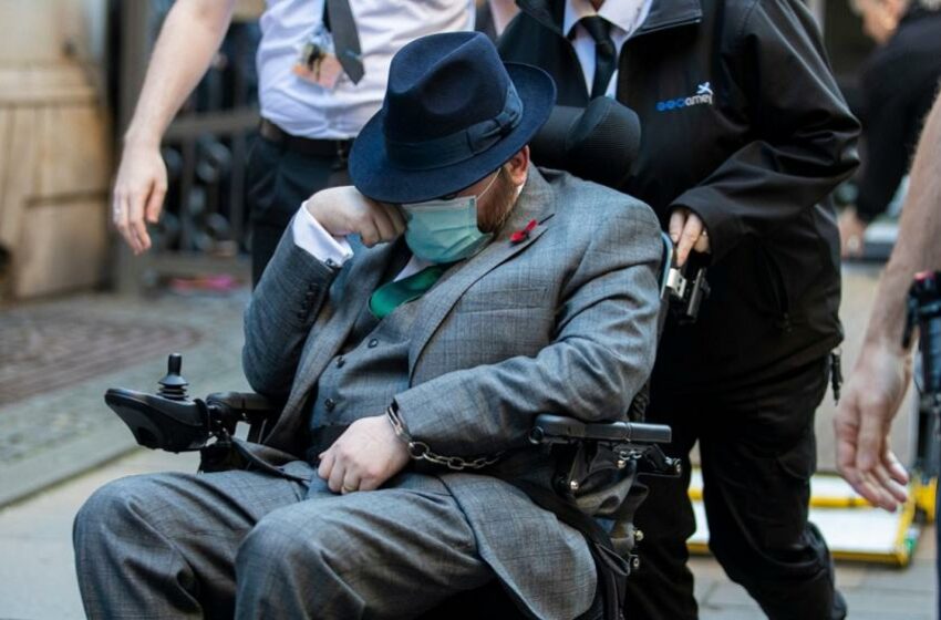  Un suspect de viol din SUA şi-a înscenat propria moarte, după ce a fost internat cu Covid-19. Bărbatul a minţit că este un orfan irlandez