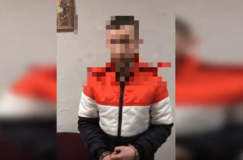  (VIDEO) S-a dat drept femeie și l-a convins să-i trimită poze intime: Un bărbat, șantajat după ce a fost dus de nas de un tânăr