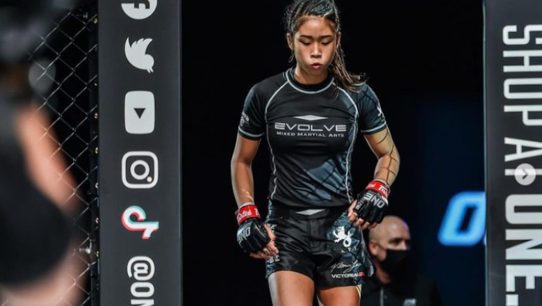  Una dintre cele mai talentate luptătoare de MMA a murit la 18 ani