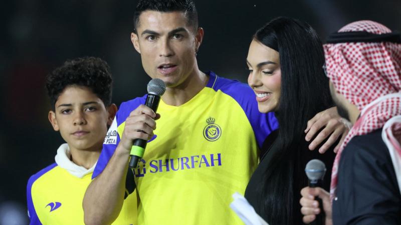  Probleme pentru Cristiano Ronaldo și Georgina? Arabia Saudită interzice cuplurilor necăsătorite să locuiască împreună