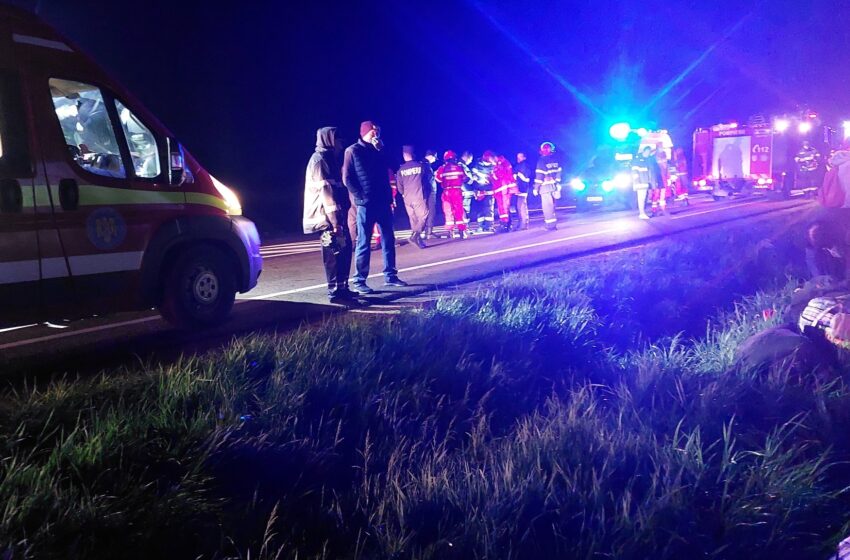  „Un ins s-a năpustit asupra șoferului, a sucit volanul. Zburam prin salon”: Martor, despre autocarul cu 44 de pasageri, ce venea spre Moldova, accidentat în România