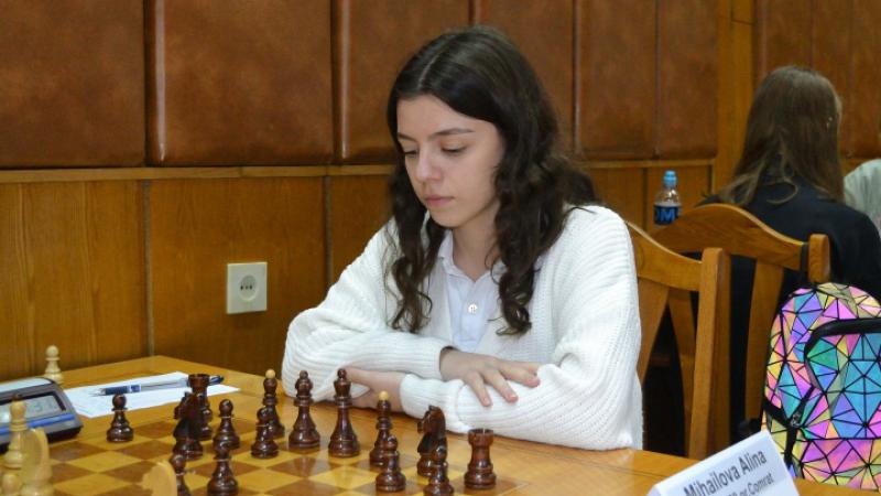  (video) Vis spulberat de avionul pierdut: Campioana Moldovei la șah, Alina Mihailova, acuză un operator turistic că a împiedicat-o să ajungă la Campionatul European