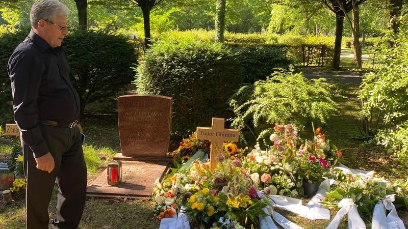 (foto/video) Doliu în familia Ghimpu: „Am ajuns să particip la înmormântarea în pământ străin a nepotului Tudor”