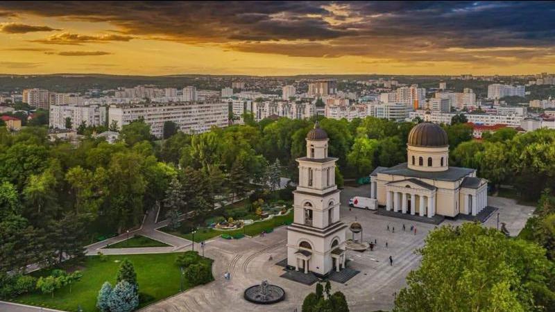  La mulți ani, Chișinău! Capitala împlinește, astăzi, 587 de ani. Cum a apărut și cum s-a dezvoltat „orașul din piatră albă”
