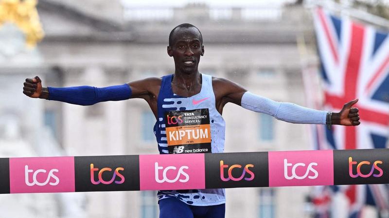  Doliu în lumea sportului: Kelvin Kiptum, deţinătorul recordului mondial la maraton, a decedat