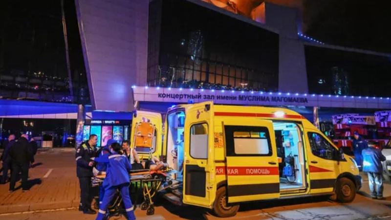 (VIDEO) „Atac terorist”, cu două explozii, într-o sală de concerte din Moscova. Cel puțin 60 de morți și peste 100 de răniți