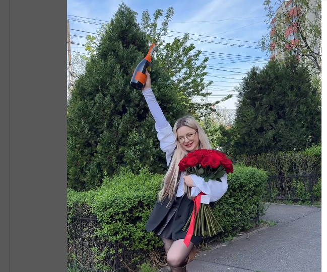  (VIDEO) Cu flori și șampanie: Daniela Costețchi a divorțat, astăzi, oficial