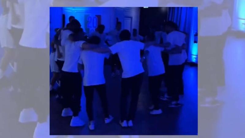  (VIDEO) Sărbătoare pe manele, în vestiarul Inter Milano. Au dansat pe „Made in Romania” după victoria cu AC Milan și câștigarea titlului