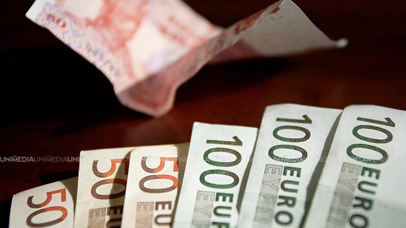  Euro și Dolarul în scădere: Cursul valutar afișat de BNM pentru astăzi