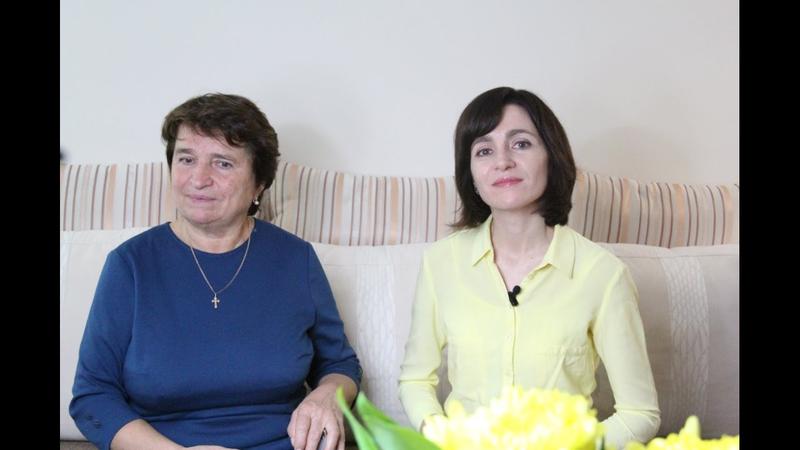  (VIDEO) Visează să doarmă, au inundat-o vecinii și nu prea-și gătește. Dezvăluiri din viața Maiei Sandu: Mama îmi aduce prânzul la Președinție