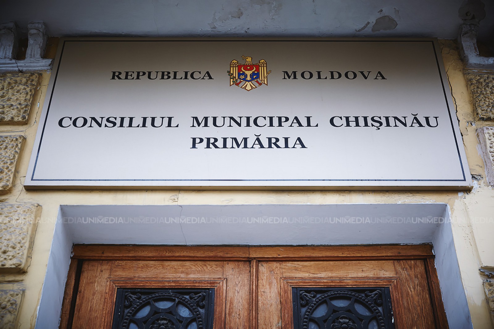 (live) Tradiționala întârziere: Consilierii CMC se