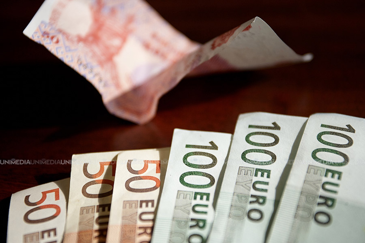 Euro și Dolarul, în creștere: Ce curs a stabilit BNM la început de săptămână