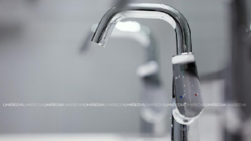 Mai mulți consumatori din sectorul Rîșcani au rămas fără apă caldă menajeră timp de o lună: Vezi motivul și adresele vizate