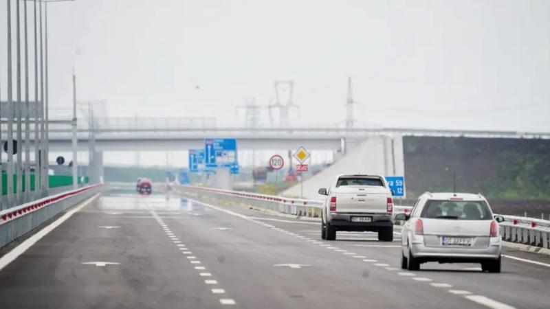 Moldovenii care călătoresc cu mașina în România vor plăti mai mult pentru rovinietă, de astăzi: Se scumpesc și taxele de pod