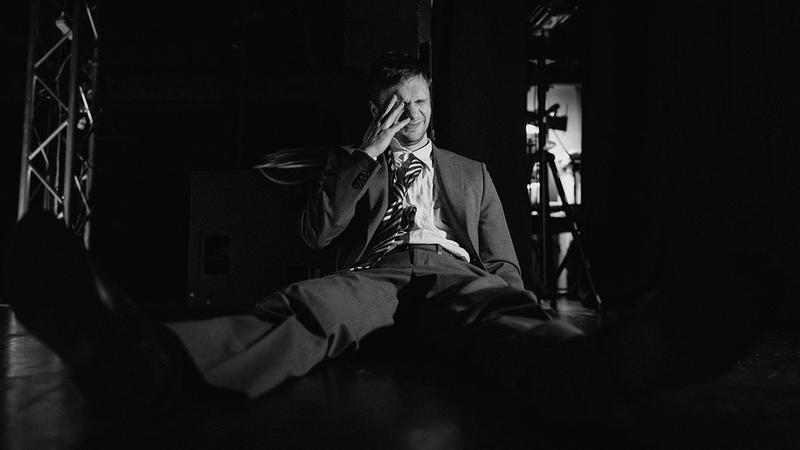 Când viața se golește de sens: „Edmond” – spectacol despre confruntarea cu sine