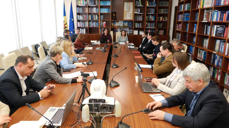 (video) „Nu am înțeles, cer traducere, dar ați spus numai falsuri.” Șefa CA a refuzat să-i răspundă Dianei Caraman, la o întrebare adresată în limba rusă