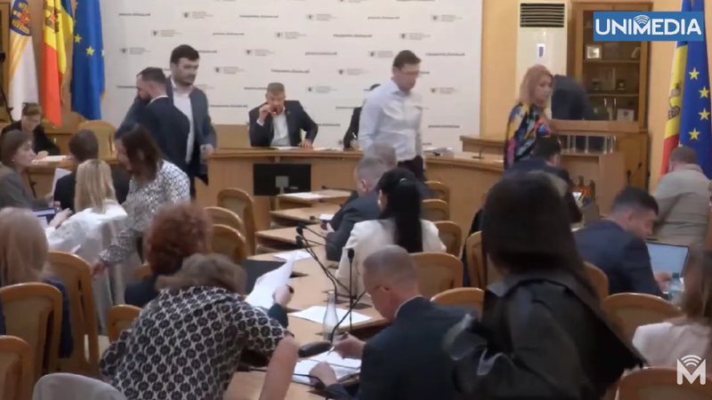 (stop cadru) Denis Șova, la CMC: Colegi, pauza de masă e până la ora 14:05. Asta când e 1,4 și 0,5