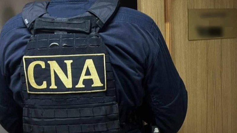 Ultima oră! Un șef al INI, reținut de CNA, în dosarul mitei de 400 mii de dolari
