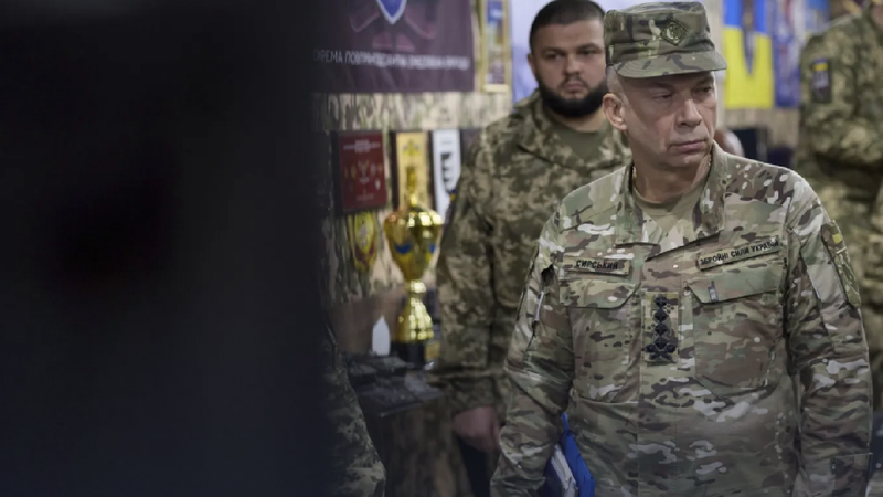 Harta frontului din Ucraina s-a schimbat considerabil: Contraofensiva trupelor Kievului și avertismentul generalului Sîrskîi