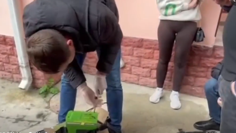 (video) Captură de droguri sintetice de peste un milion de lei, la Botanica: 2 kg de „sare”, găsite în bagajul unei ucrainence