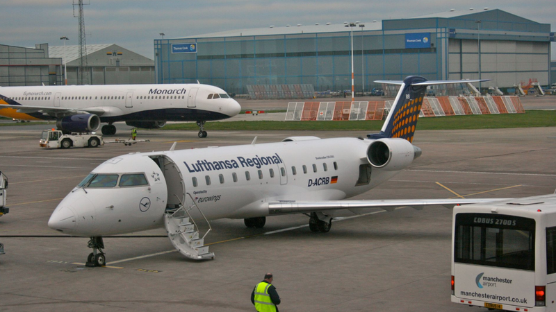 Grevă la Lufthansa: Sute de zboruri de Paște au fost anulate