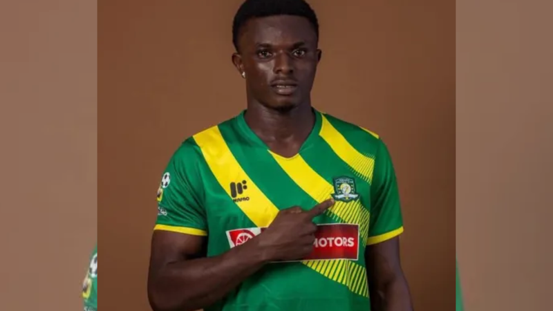 Autobuzul unei echipei de fotbal, ținta unei ambuscade cu hoți înarmați. Au deschis focul și ucis un jucător de 20 de ani, în Ghana