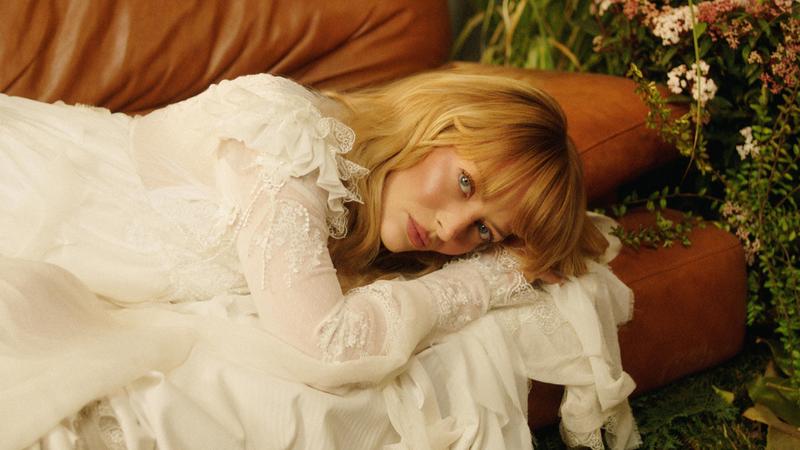 (video) De la online la „Analog”: Delia a lansat o piesă despre nevoia de emoții autentice într-o lume dominată de AI și social media