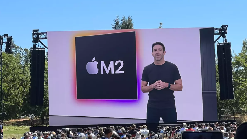 Cine este John Ternus, noul CEO al Apple din toamnă. Îl înlocuiește pe Tim Cook