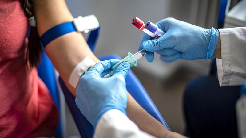 Descoperire uimitoare în medicină: Doar trei oameni au această grupă de sânge. Cercetătorii caută al patrulea caz de „sânge auriu”