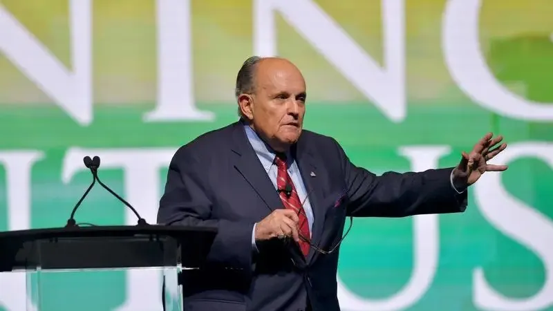 „Primarul Americii”, Rudy Giuliani, internat în spital în stare gravă. Reacția lui Trump
