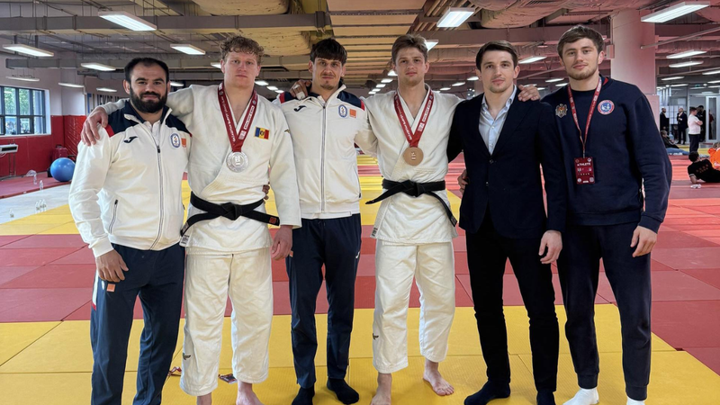 Performanță de excepție în Kazahstan: Vadim Ghimbovschi și Mihail Latîșev au urcat pe podiumul Grand Slam-ului de la Astana