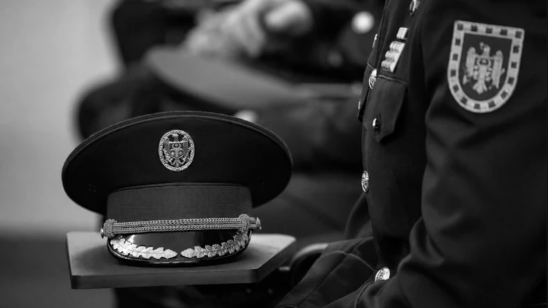 „Un om dedicat și un familist adevărat”. Durere mare în familia lui Constantin Odobescu: Locotenent-colonelul SPPS în demisie, găsit mort în baie, a fost înmormântat